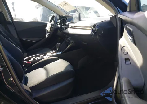 2016 Scion Ia from USA, damaged, VIN 3MYDLBZV4GY140248